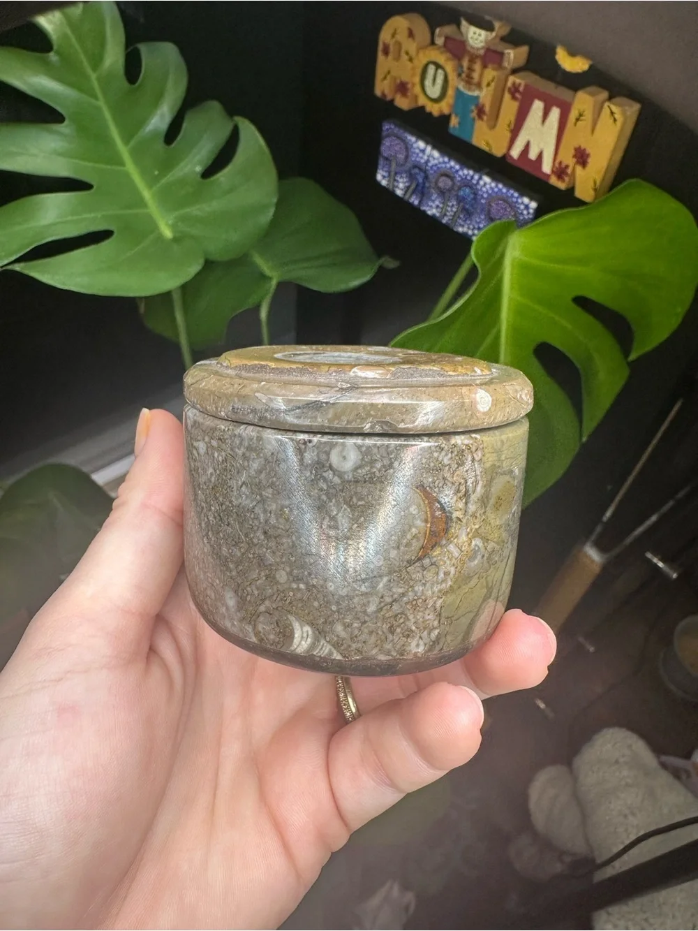 N/A handcrafted stone